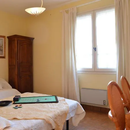 House - 10 Pers, 120 M2, 4/3 *